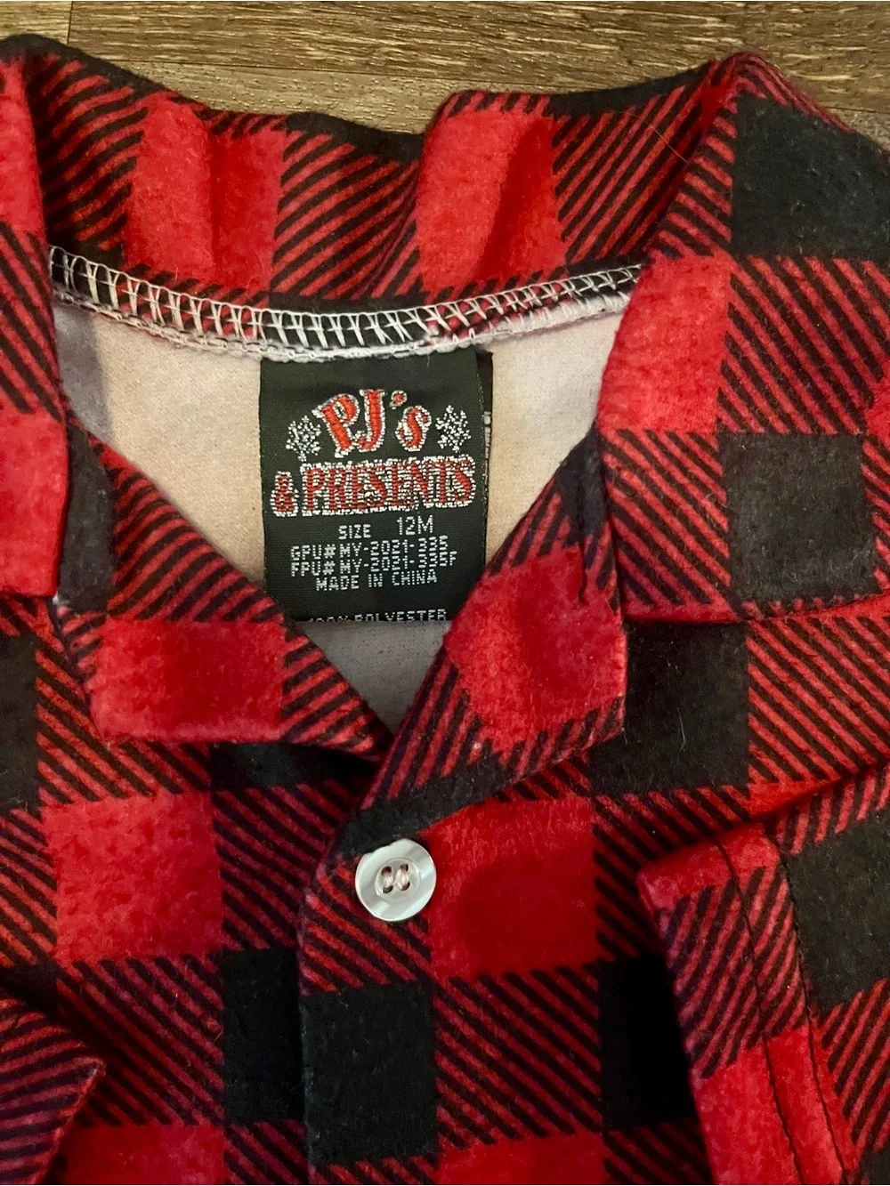 PJ’s & Presents Buffalo Plaid Flannel Santa Button Up Pajama Set Size 12 Months